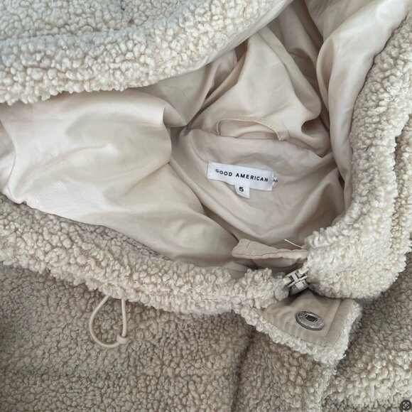 Good American Faux Shearling Cocoon Puffer Jacket - Picture 6 of 6